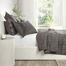 Bari - Velvet Quilt Set