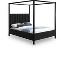 Kelly - Bed