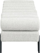 Akeela - Bench